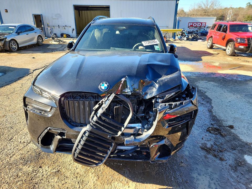 77390265 :رقم المزاد ، 5UX33EM04T9023775 vin ، 2026 Bmw X7 مزاد بيع