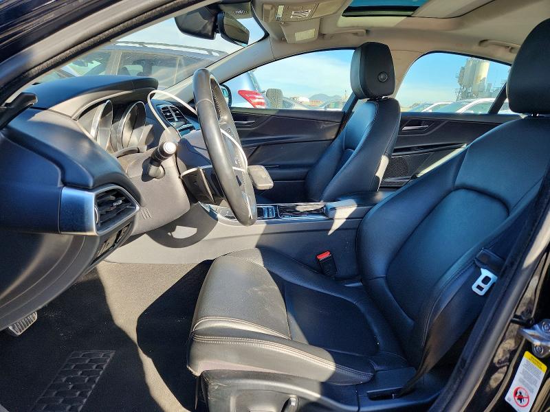 77620295 :رقم المزاد ، SAJAR4FX1KCP49852 vin ، 2019 Jaguar Xe مزاد بيع