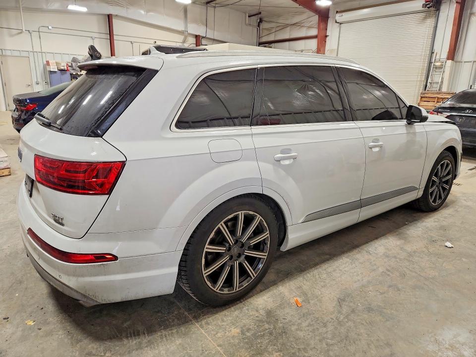 Продажа на аукционе авто 2017 Audi Q7, vin: WA1VABF71HD025037, номер лота: 79235885