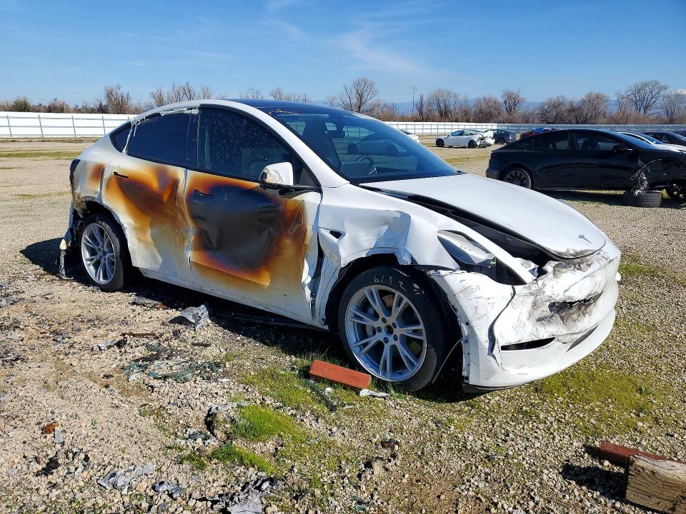 Продажа на аукционе авто 2022 Tesla Model Y, vin: 7SAYGDEE8NA021181, номер лота: 84993315