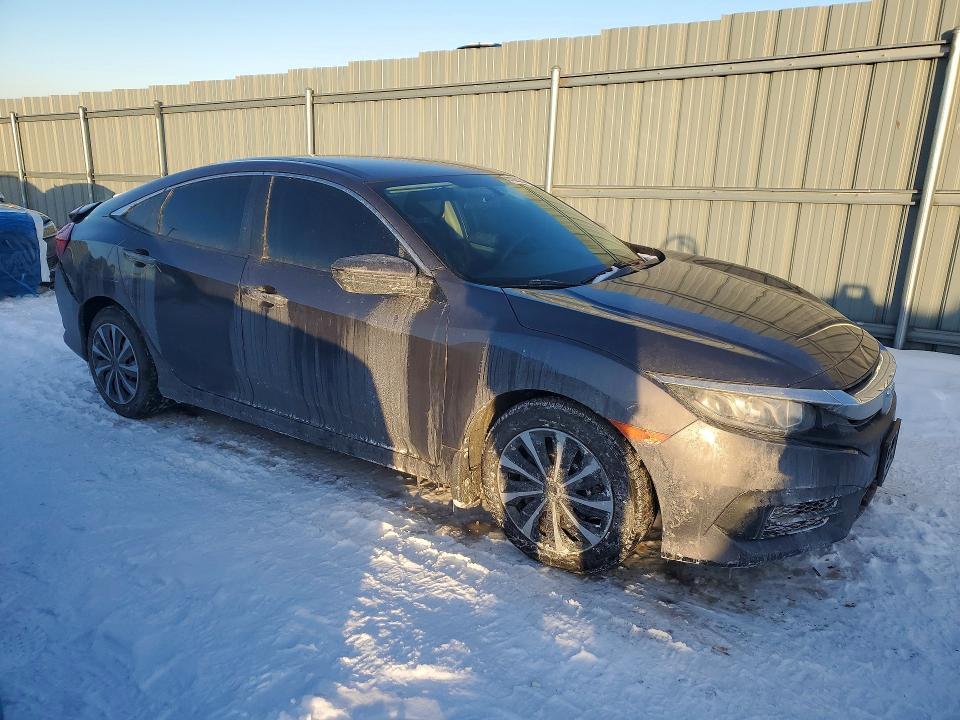 75639725 :رقم المزاد ، 2HGFC2F52GH013100 vin ، 2016 Honda Civic Lx مزاد بيع