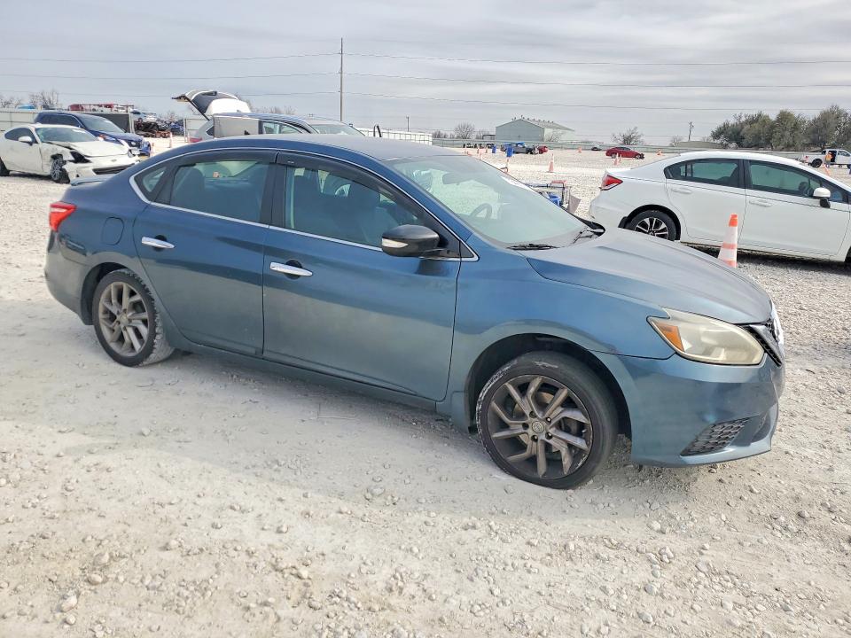 Продажа на аукционе авто 2016 Nissan Sentra, vin: 3N1AB7AP6GY234259, номер лота: 78425725