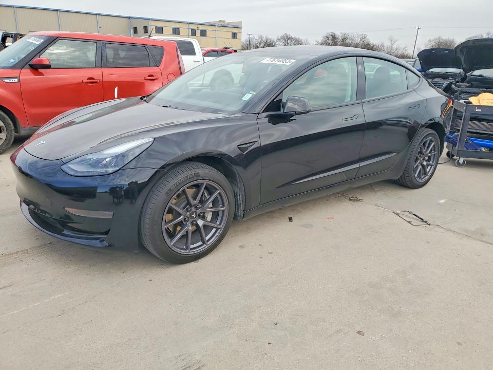 Auction sale of the 2021 Tesla Model 3, vin: 5YJ3E1EA0MF027440, lot number: 77614055
