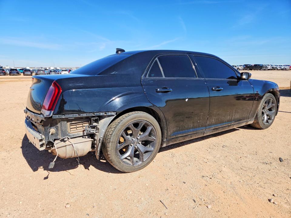 2021 Chrysler 300 მანქანა იყიდება აუქციონზე, vin: 2C3CCABG6MH529351, აუქციონის ნომერი: 77431485