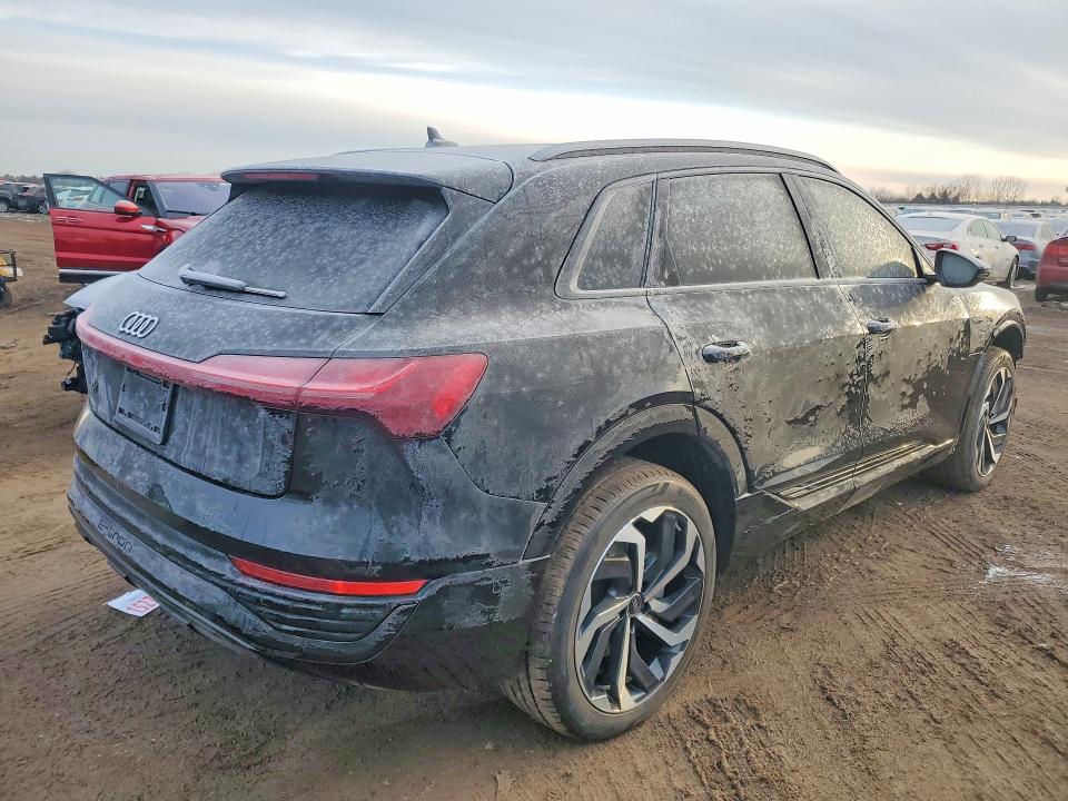 Продажа на аукционе авто 2024 Audi Q8 E-tron, vin: WA15AAGE7RB055177, номер лота: 76865105