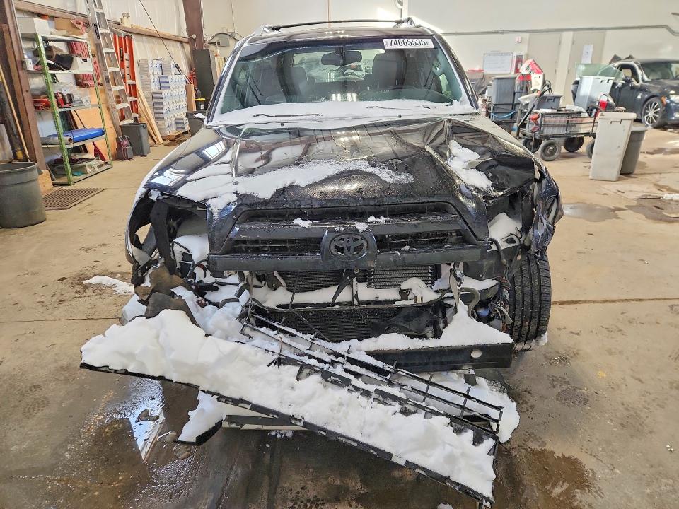 74665535 :رقم المزاد ، JTEBT17R240043251 vin ، 2004 Toyota Truck/van 4runner Limited V8 4 مزاد بيع