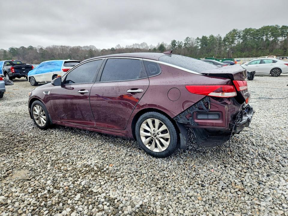 2018 Kia Optima მანქანა იყიდება აუქციონზე, vin: 5XXGT4L35JG263040, აუქციონის ნომერი: 77909915