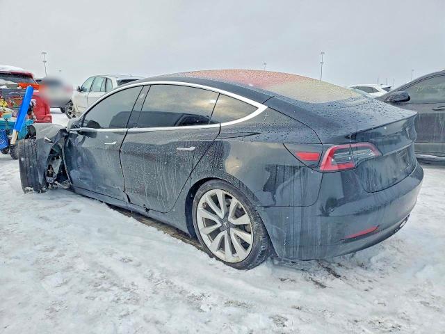 Продажа на аукционе авто 2018 Tesla Model 3, vin: 5YJ3E1EA4JF179443, номер лота: 74872135