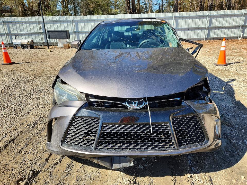 2015 Toyota Camry მანქანა იყიდება აუქციონზე, vin: 4T1BF1FK9FU477044, აუქციონის ნომერი: 76619865