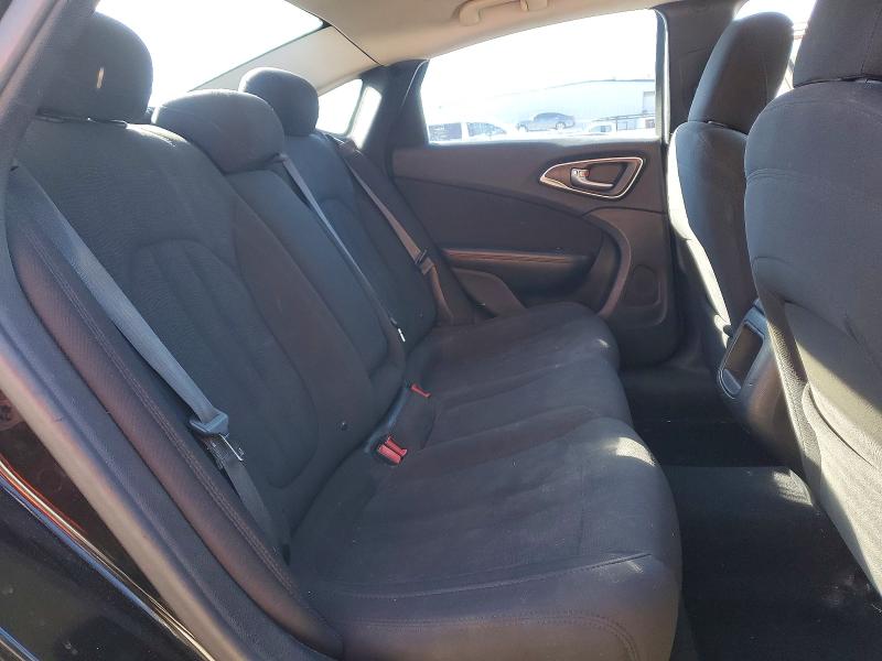 78693705 :رقم المزاد ، 1C3CCCABXFN591573 vin ، 2015 Chrysler 200 مزاد بيع