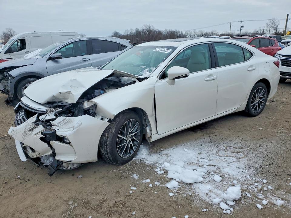 75239635 :رقم المزاد ، 58ABK1GG0GU026925 vin ، 2016 Lexus Es 350 مزاد بيع