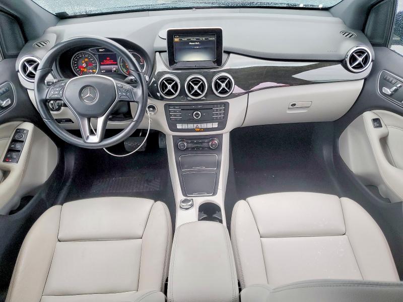 77123595 :رقم المزاد ، WDDVP9AB0HJ013946 vin ، 2017 Mercedes-benz B-class مزاد بيع
