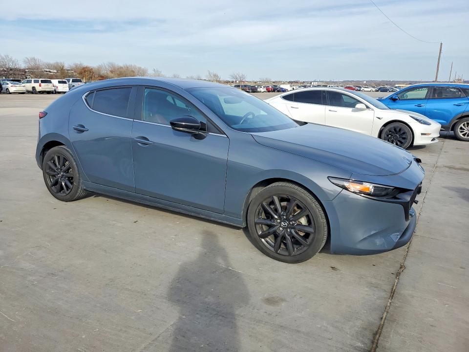 Продажа на аукционе авто 2023 Mazda 3, vin: JM1BPALM7P1619109, номер лота: 77987605