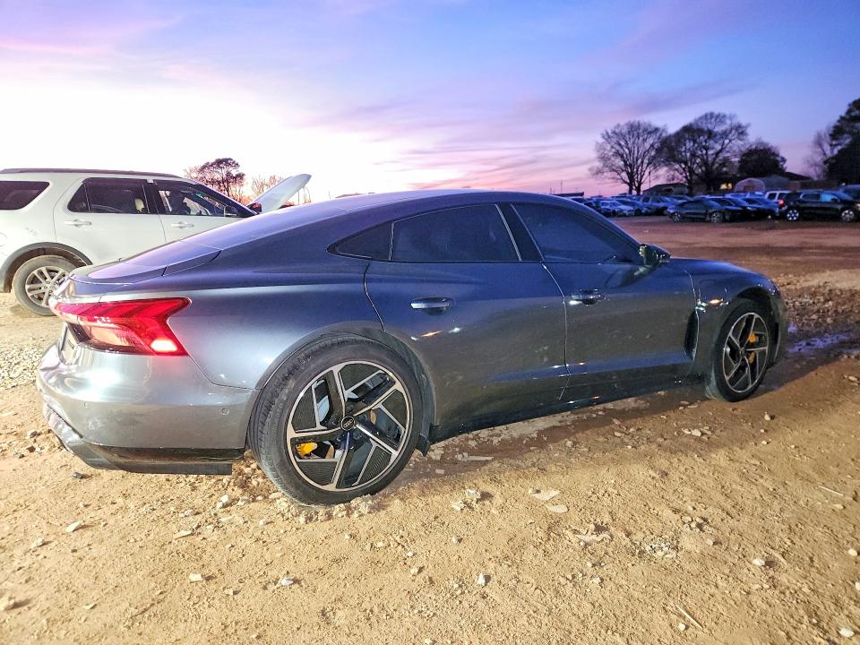 Продаж на аукціоні авто 2024 Audi Rs E-tron Gt, vin: WAUBHBFW2R7901557, номер лоту: 77205475