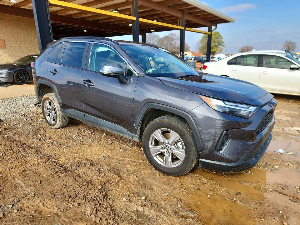 Продажа на аукционе авто 2022 Toyota Rav4, vin: 2T3W1RFV5NW216248, номер лота: 76134815