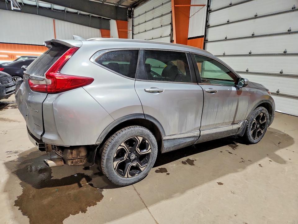 2017 Honda Cr-v მანქანა იყიდება აუქციონზე, vin: 2HKRW2H9XHH132931, აუქციონის ნომერი: 78177995