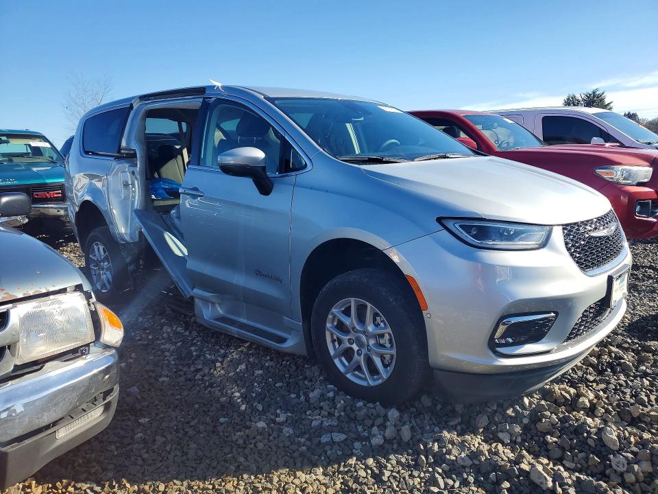 2023 Chrysler Pacifica მანქანა იყიდება აუქციონზე, vin: 2C4RC1BG8PR561724, აუქციონის ნომერი: 76674205