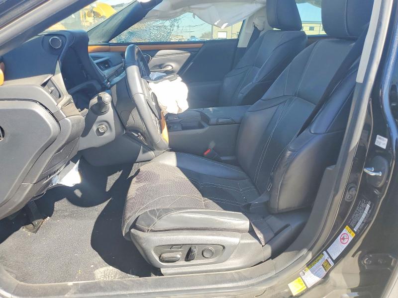 76128265 :رقم المزاد ، 58ABZ1B13KU034217 vin ، 2019 Lexus Es مزاد بيع