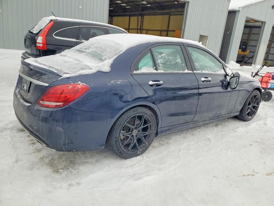 2016 Mercedes-benz C მანქანა იყიდება აუქციონზე, vin: 55SWF6EB4GU120643, აუქციონის ნომერი: 76939575