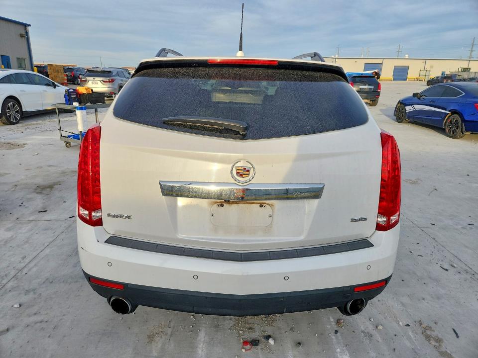 79013365 :رقم المزاد ، 3GYFNCE31ES681697 vin ، 2014 Cadillac Srx مزاد بيع