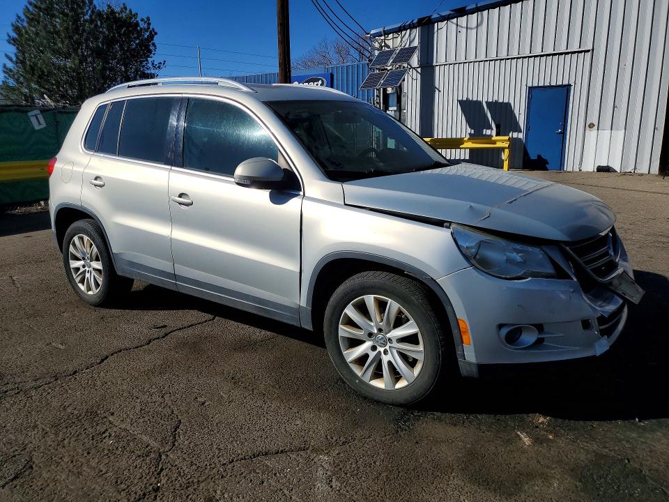 Продажа на аукционе авто 2010 Volkswagen Tiguan, vin: WVGBV7AX6AW508188, номер лота: 79183305