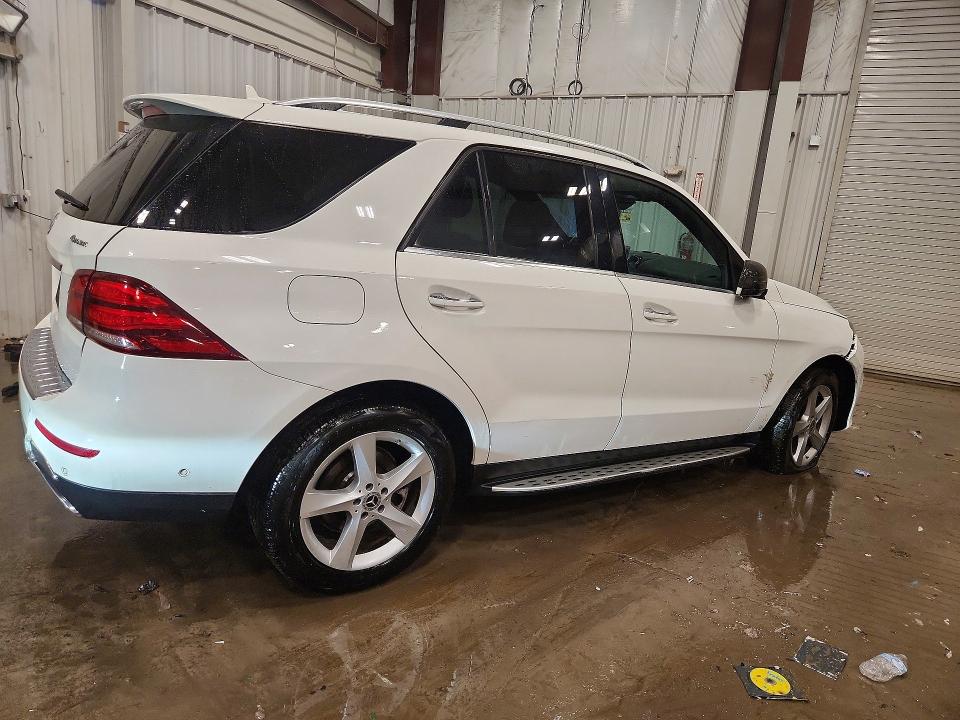 Продажа на аукционе авто 2018 Mercedes-benz Gle, vin: 4JGDA5HB6JB104365, номер лота: 76041355