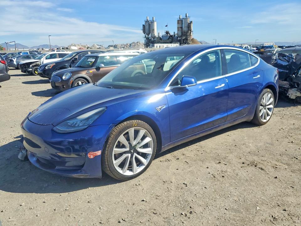 Продажа на аукционе авто 2018 Tesla Model 3, vin: 5YJ3E1EA9JF042806, номер лота: 78484925