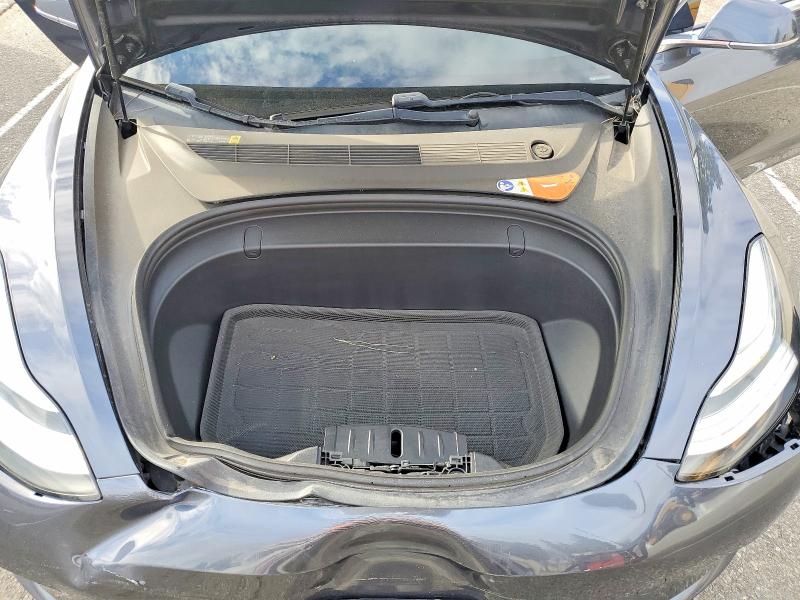 Продажа на аукционе авто 2018 Tesla Model 3, vin: 5YJ3E1EAXJF025660, номер лота: 76992475