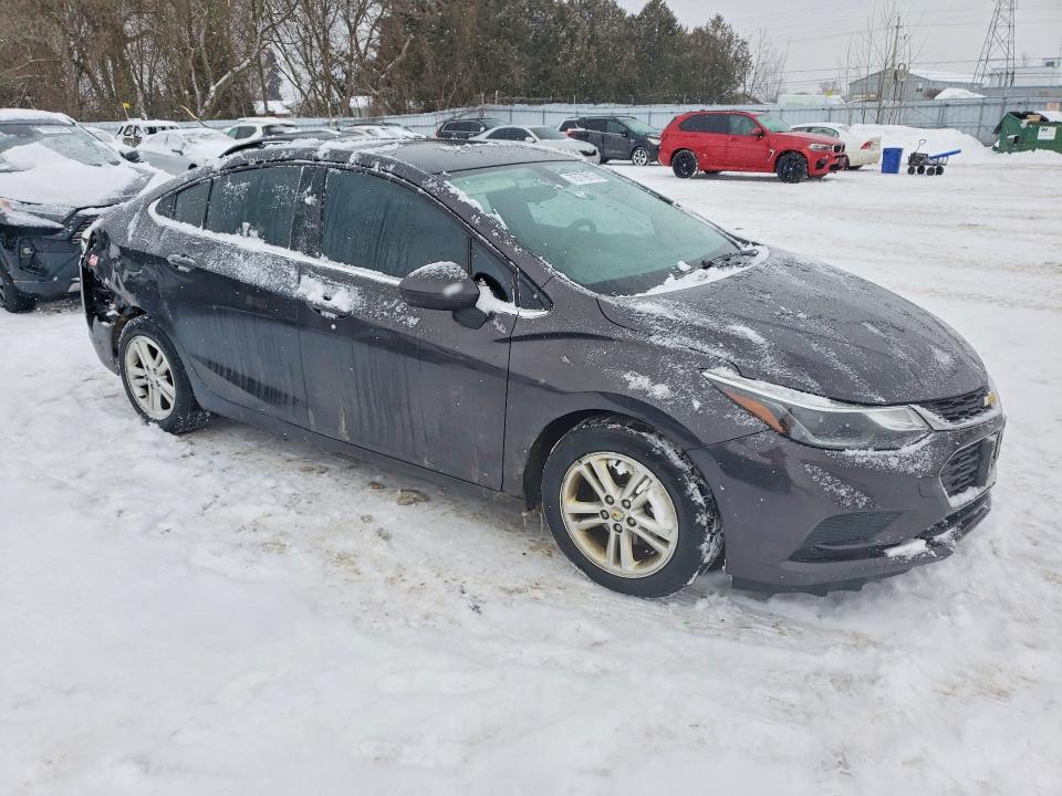 75779615 :رقم المزاد ، 1G1BE5SM6H7137706 vin ، 2017 Chevrolet Cruze مزاد بيع