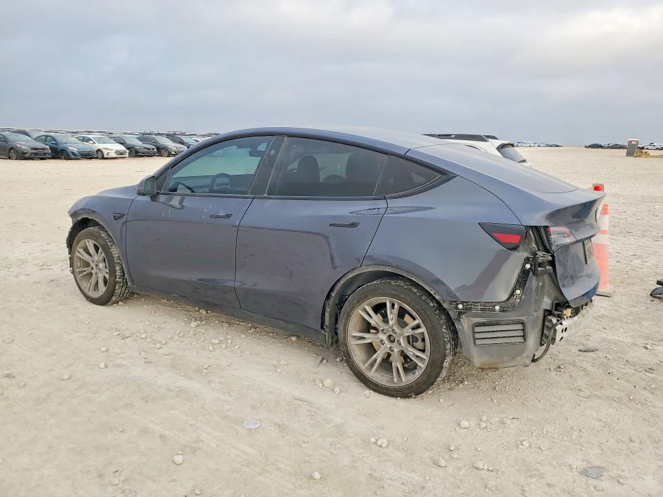 77333015 :رقم المزاد ، 7SAYGDEDXPF950088 vin ، 2023 Tesla Model Y مزاد بيع