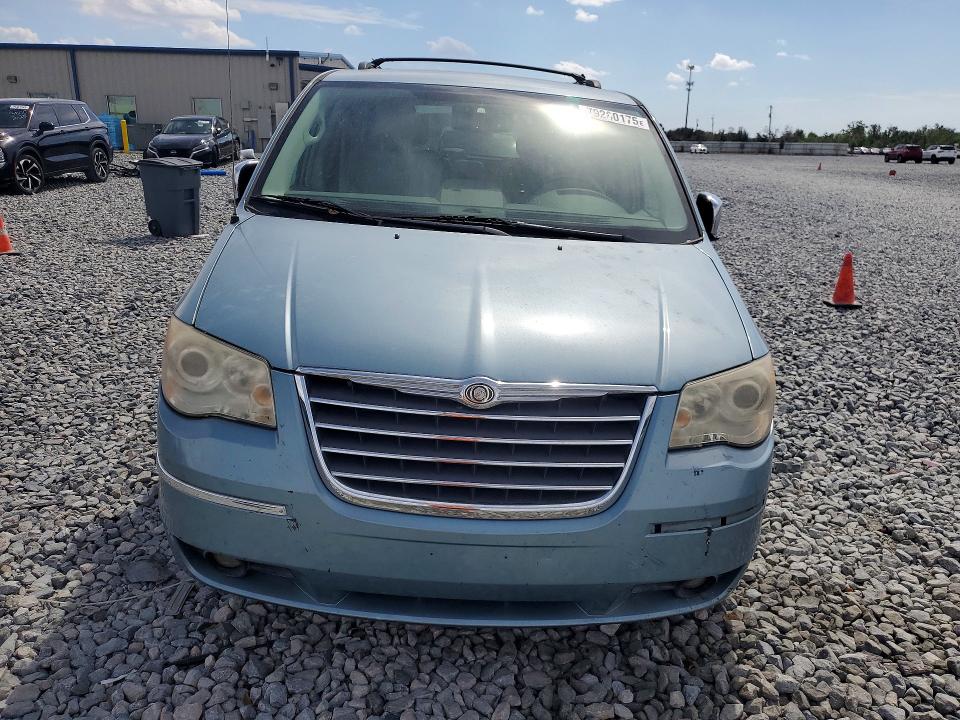 2008 Chrysler Town & Country მანქანა იყიდება აუქციონზე, vin: 2A8HR64X48R747517, აუქციონის ნომერი: 79280175