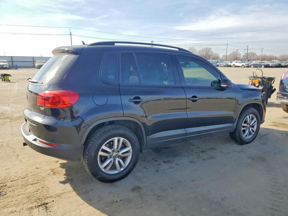 75642545 :رقم المزاد ، WVGAV7AX2GW502635 vin ، 2016 Volkswagen Tiguan مزاد بيع