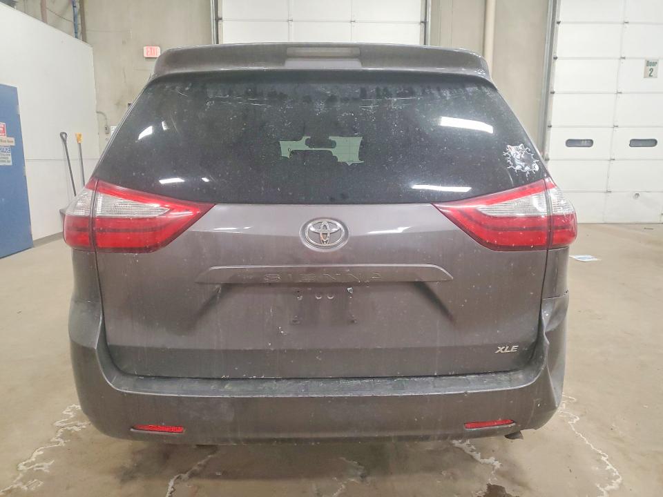 Продаж на аукціоні авто 2015 Toyota Sienna Xle, vin: 5TDYK3DC4FS552951, номер лоту: 76071815