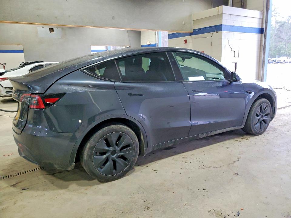 79030475 :رقم المزاد ، 7SAYGDEEXSA354073 vin ، 2025 Tesla Model Y مزاد بيع
