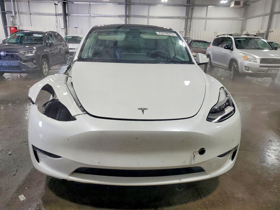 75278975 :رقم المزاد ، 5YJYGAEE1MF142986 vin ، 2021 Tesla Model Y مزاد بيع