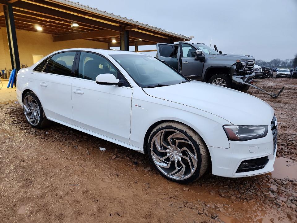 2015 Audi A4 მანქანა იყიდება აუქციონზე, vin: WAUBFAFL0FN043146, აუქციონის ნომერი: 75812075