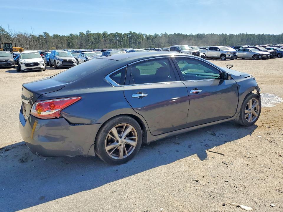 2013 Nissan Altima მანქანა იყიდება აუქციონზე, vin: 1N4AL3AP3DC258189, აუქციონის ნომერი: 77736625
