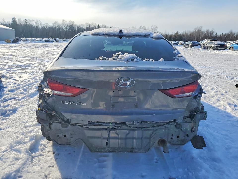 Продаж на аукціоні авто 2018 Hyundai Elantra, vin: KMHD84LF4JU658217, номер лоту: 77507265