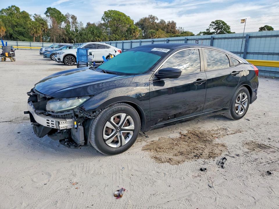 77002515 :رقم المزاد ، 19XFC2F58HE028972 vin ، 2017 Honda Civic مزاد بيع
