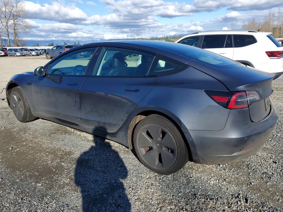 2022 Tesla Model 3 მანქანა იყიდება აუქციონზე, vin: 5YJ3E1EB9NF242583, აუქციონის ნომერი: 78732595