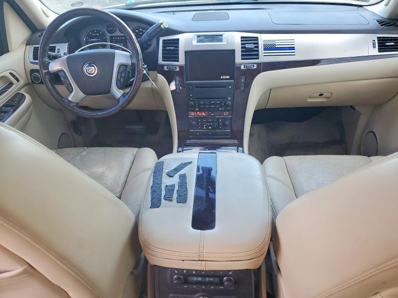 Продаж на аукціоні авто 2008 Cadillac Escalade, vin: 1GYFK66878R271742, номер лоту: 77370535