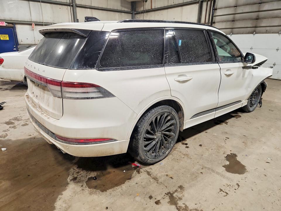 Продажа на аукционе авто 2025 Lincoln Aviator, vin: 5LM5J7XC8SGL16079, номер лота: 76136015
