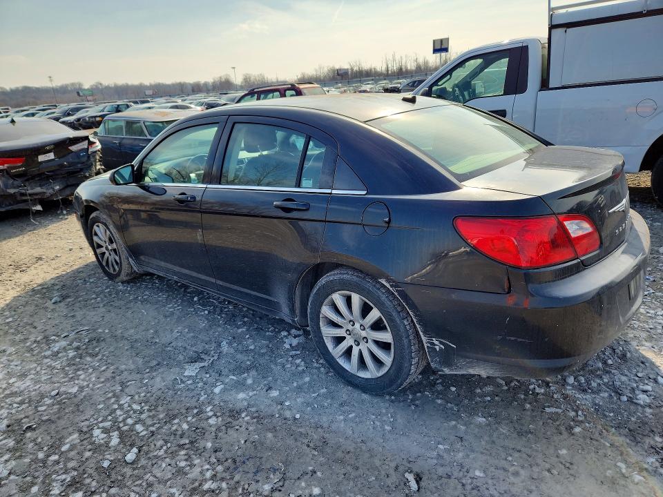 76999005 :رقم المزاد ، 1C3CC5FB1AN228320 vin ، 2010 Chrysler Sebring مزاد بيع
