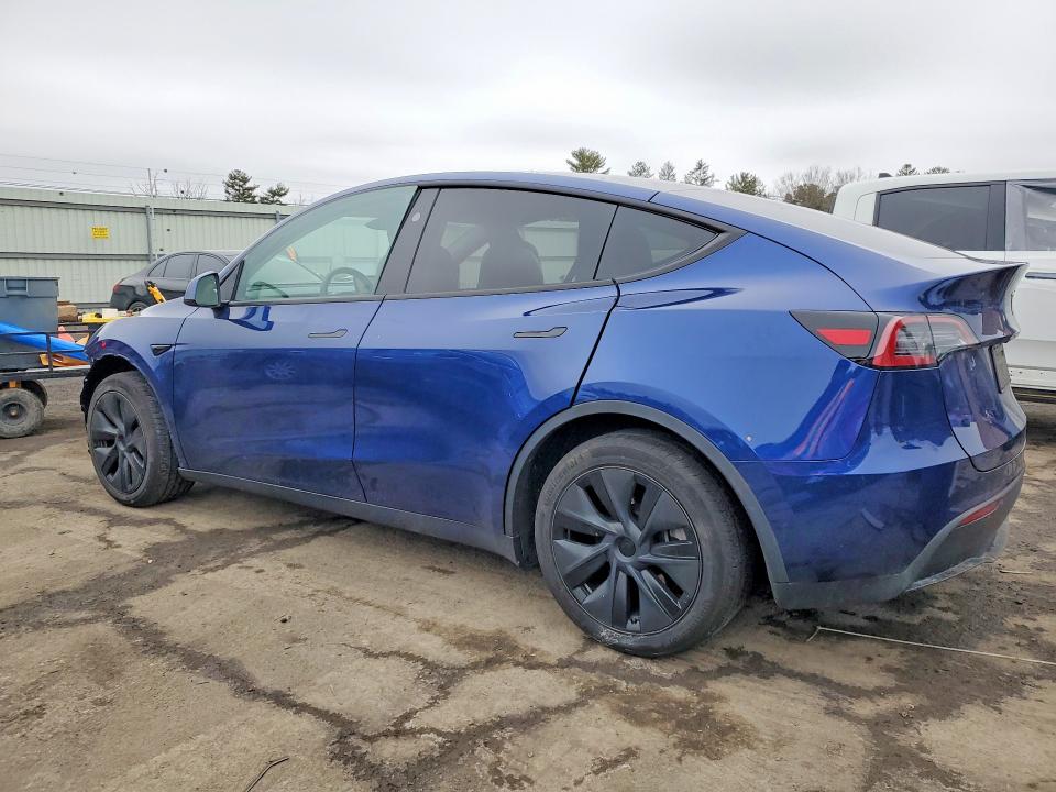 Продаж на аукціоні авто 2024 Tesla Model Y, vin: 7SAYGAEE2RF121977, номер лоту: 76789385