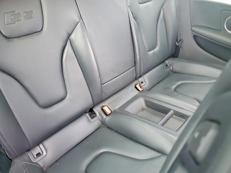 76076745 :رقم المزاد ، WAUVVAFR9BA043765 vin ، 2011 Audi S5 مزاد بيع