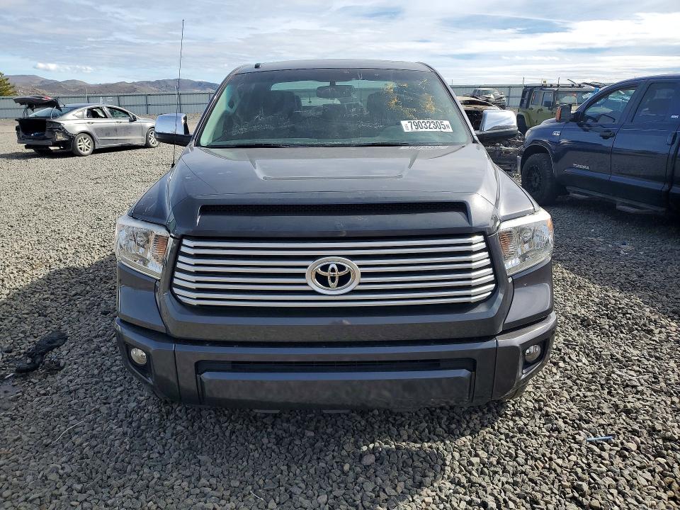 79032305 :رقم المزاد ، 5TFAW5F18FX440600 vin ، 2015 Toyota Tundra مزاد بيع