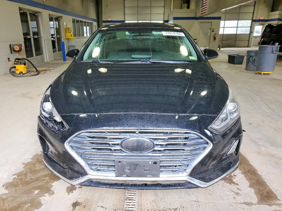 77614165 :رقم المزاد ، 5NPE24AF1JH726576 vin ، 2018 Hyundai Sonata Se مزاد بيع