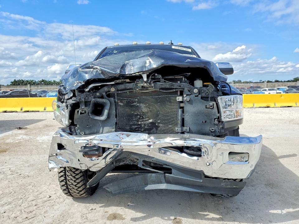 75886255 :رقم المزاد ، 3C6UR5DL0JG301493 vin ، 2018 Ram 2500 مزاد بيع