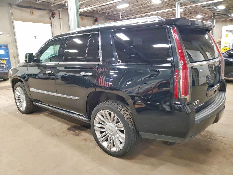 2017 Cadillac Escalade მანქანა იყიდება აუქციონზე, vin: 1GYS4DKJ6HR174621, აუქციონის ნომერი: 77763605