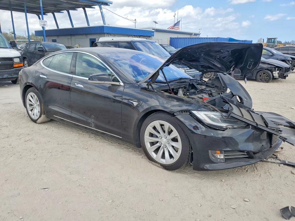 Продажа на аукционе авто 2020 Tesla Model S, vin: 5YJSA1E20LF358954, номер лота: 78833865